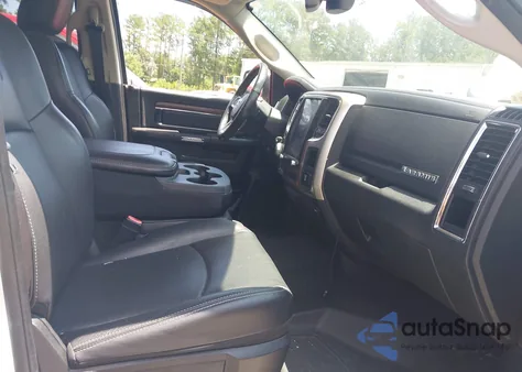 2017 Ram 1500 Laramie 4X4 5'7 Box из США, поврежденный, VIN 1C6RR7NT9HS710773